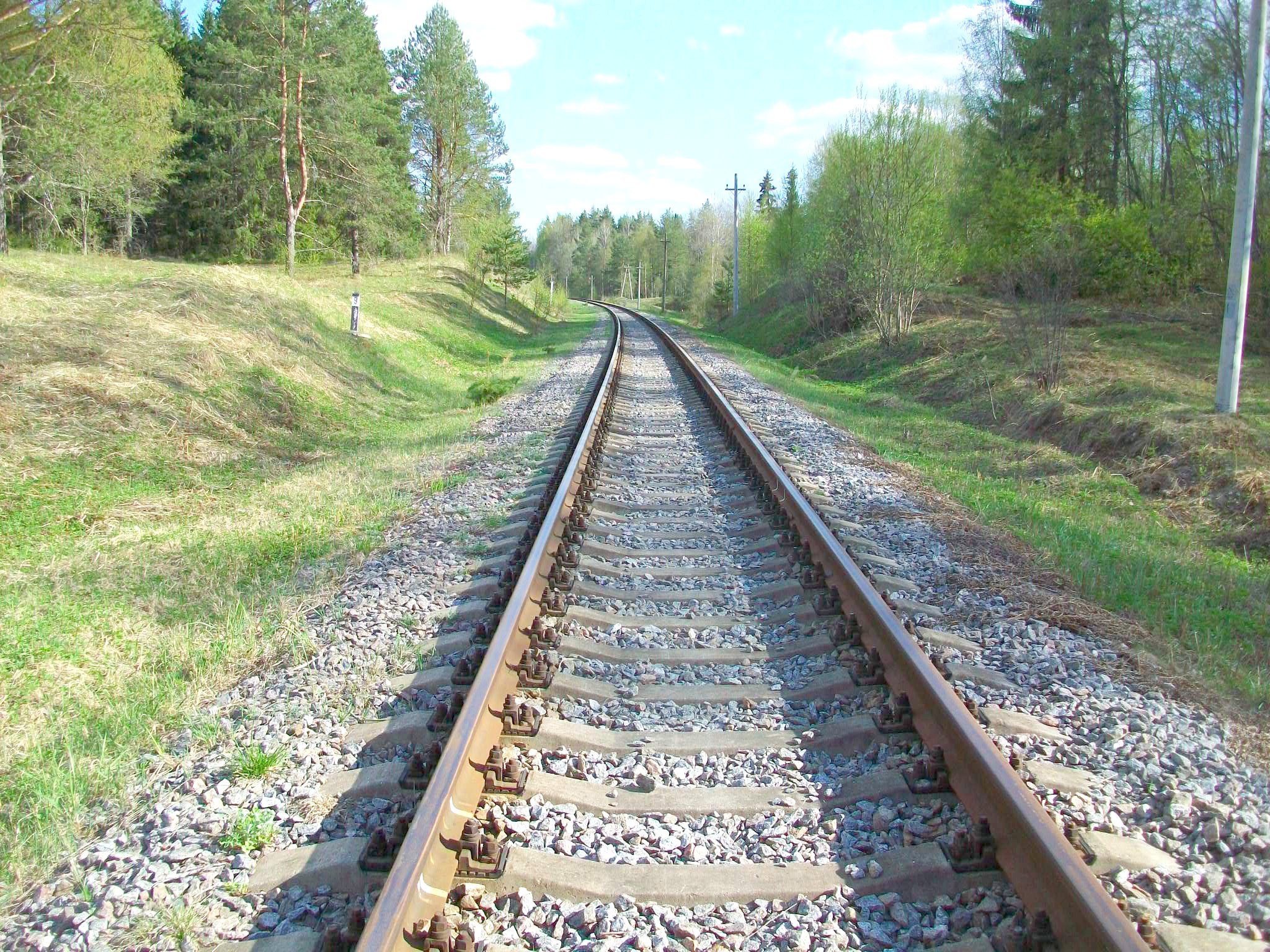 Железнодорожная линия Валдай — Крестцы 
  —  фотографии, сделанные в 2015 году (часть 5)