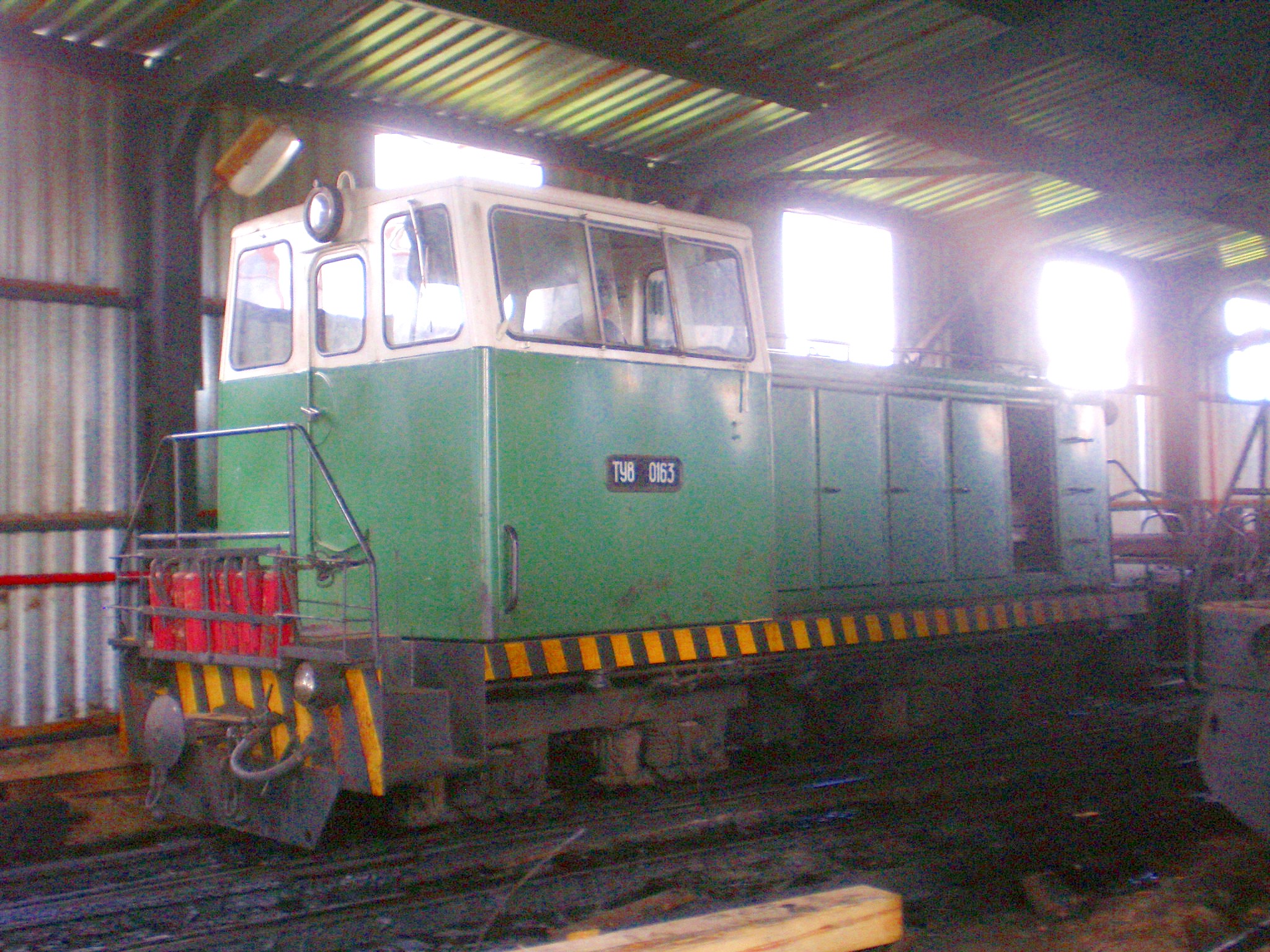 Узкоколейная железная дорога Харовского шпалопропиточного завода —  фотографии, сделанные в 2009 году (часть 2)