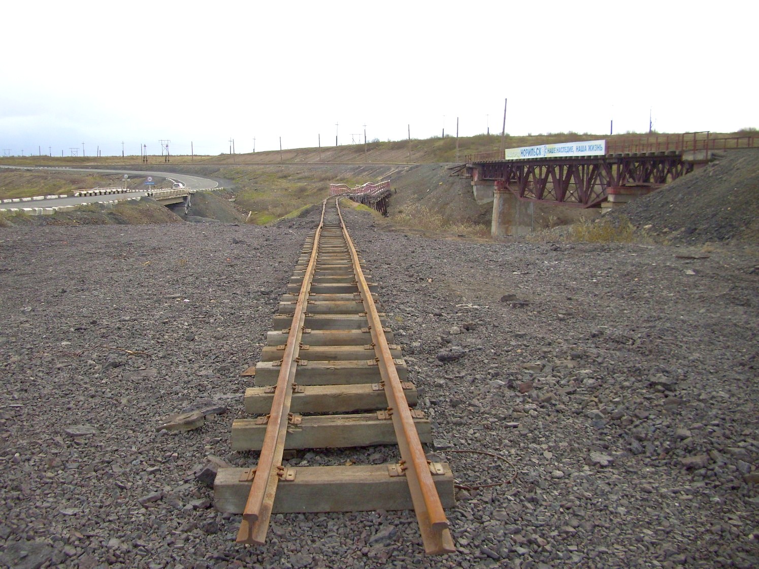 Норильская узкоколейная железная дорога 
  —  фотографии, сделанные в 2010 году (часть 7)