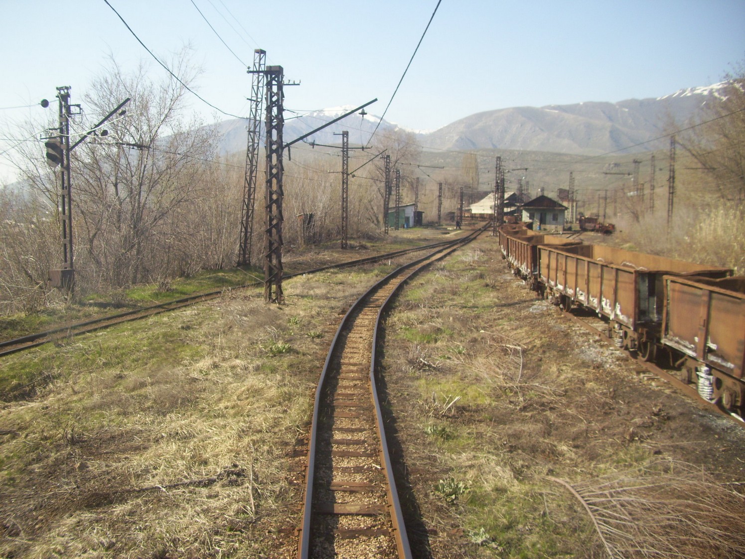 Горная узкоколейная железная дорога Текелийского свинцово-цинкового комбината — фотографии, сделанные в 2010 году (часть 13)