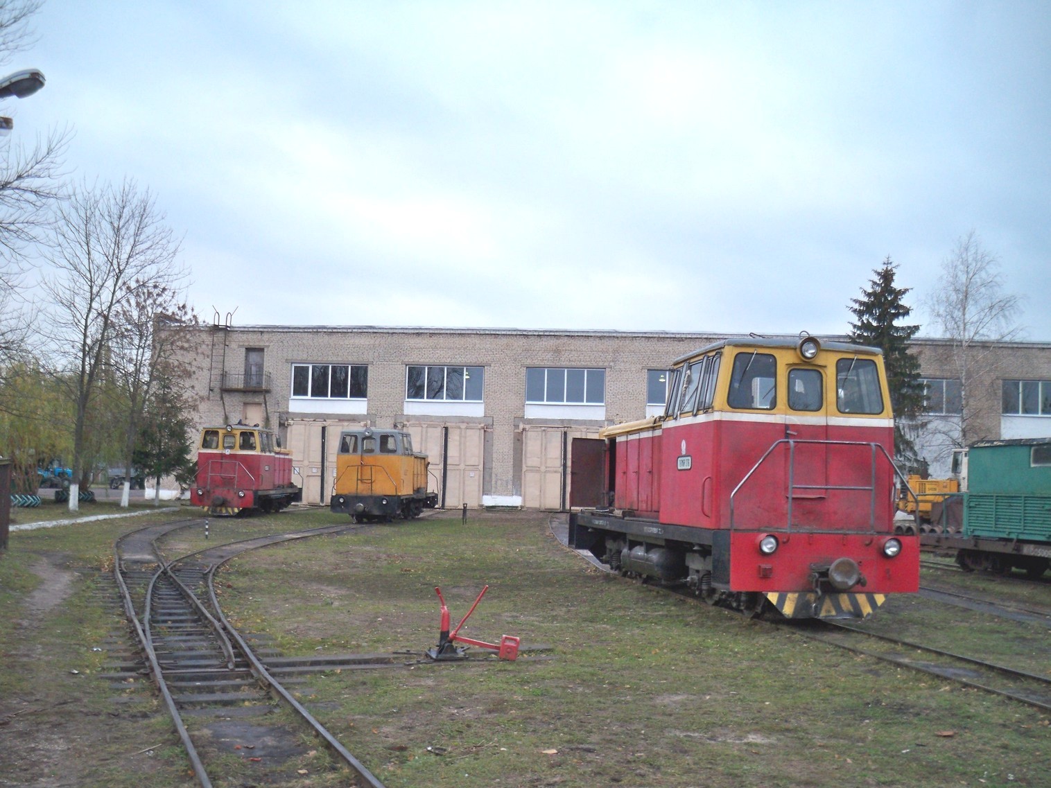 Узкоколейная железная дорога Хойникского торфопредприятия
  —  фотографии, сделанные в 2012 году (часть 1)