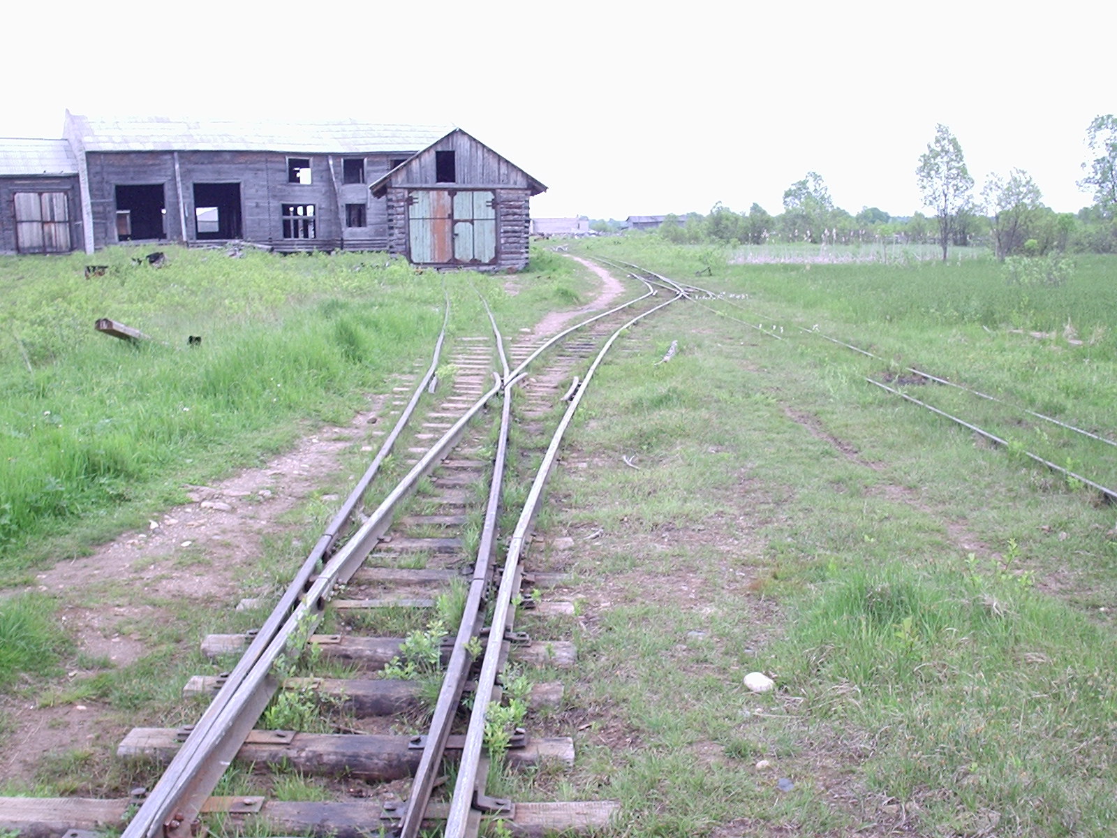 Липаковская узкоколейная железная дорога
  —  фотографии, сделанные в 2005 году (часть 2)