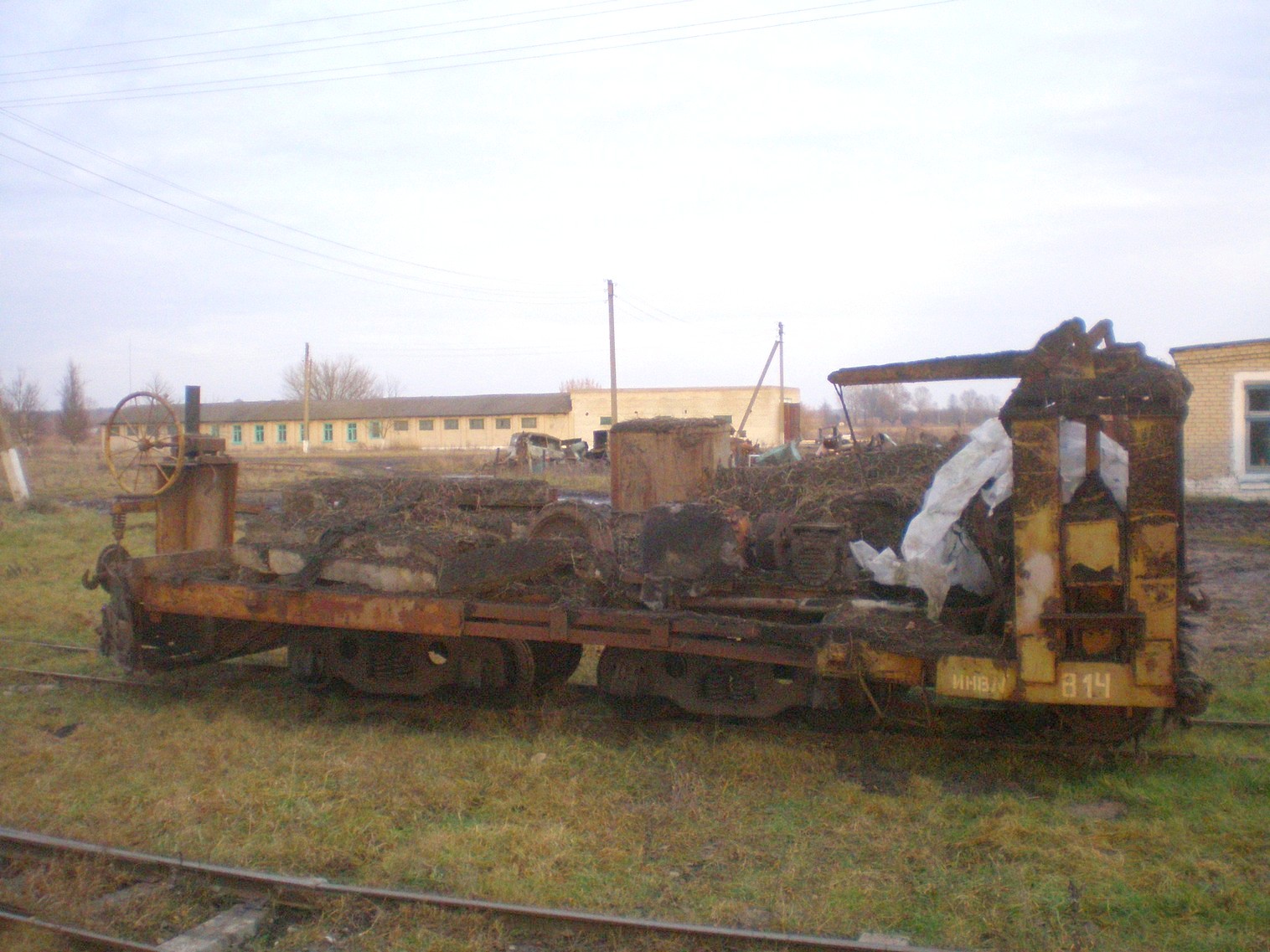 Узкоколейная  железная дорога Лидского торфопредприятия   —  фотографии, сделанные в 2008 году (часть 15)