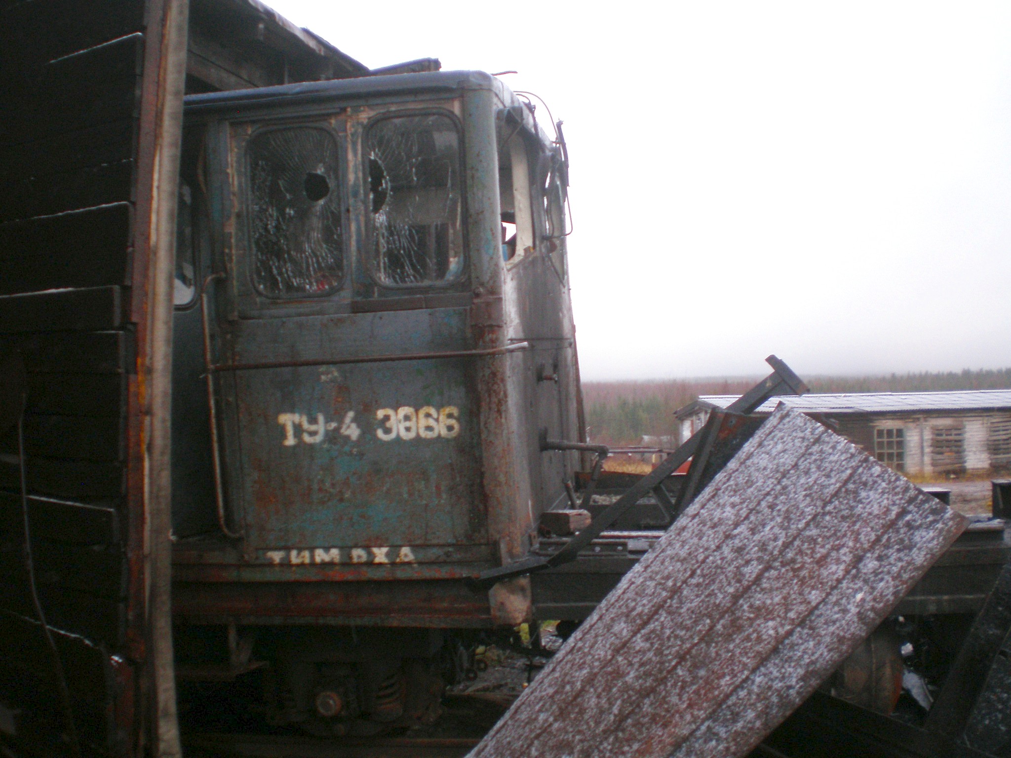 Луньевская узкоколейная железная дорога  —  фотографии, сделанные в 2008 году (часть 2)