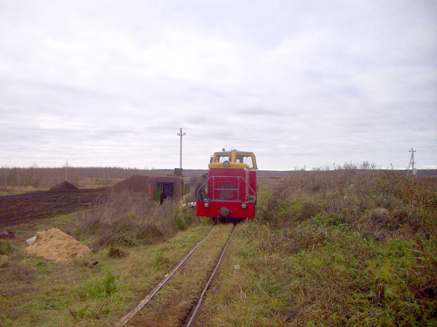 Узкоколейная  железная дорога торфопредприятия «Туршовка» —  фотографии, сделанные в 2011 году (часть 3)