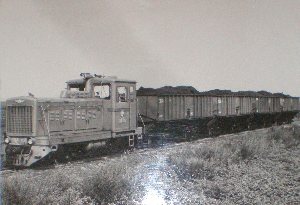 Узкоколейная  железная дорога   торфопредприятия «Усяж» —  исторические фотографии