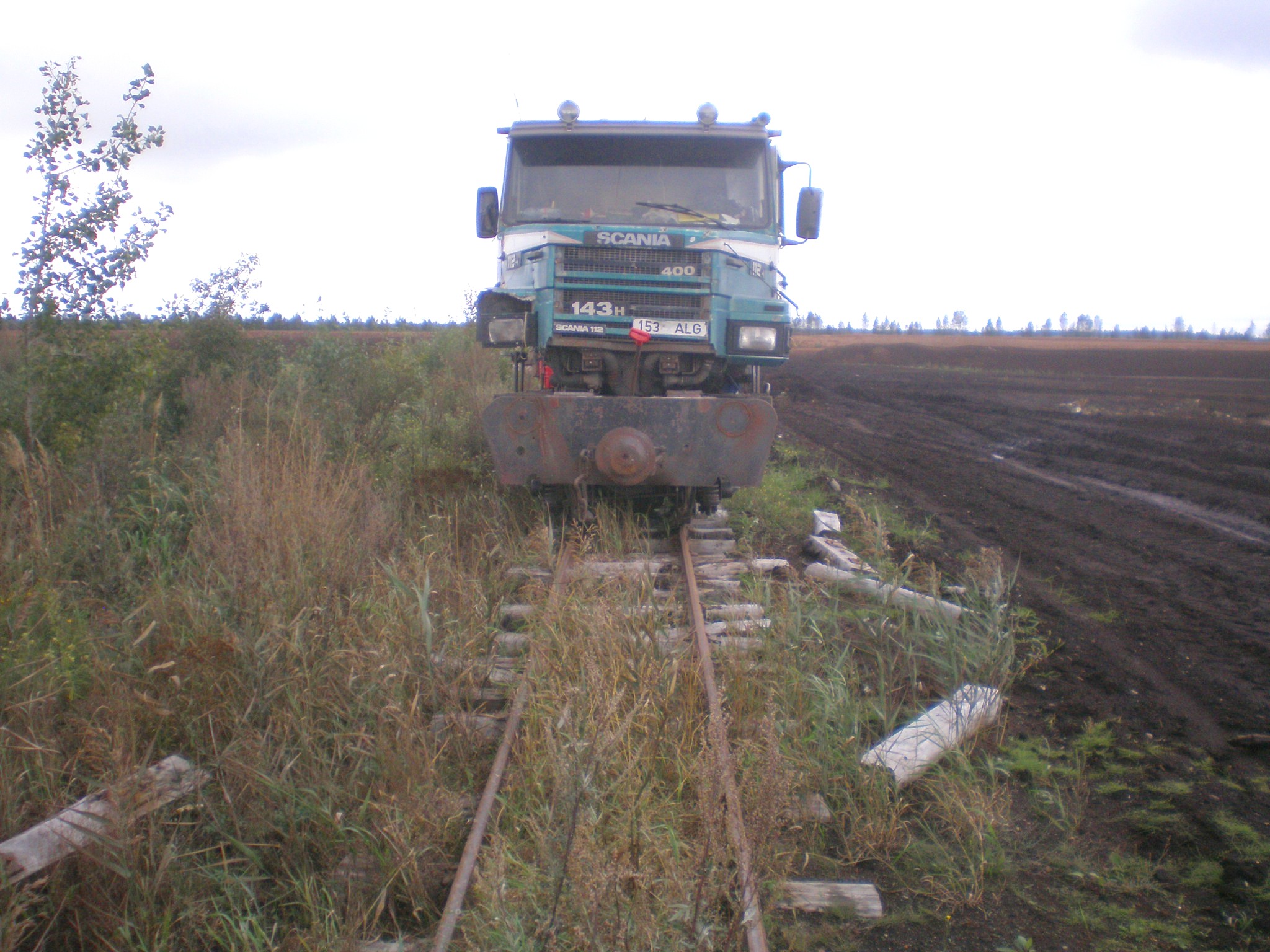 Узкоколейная железная дорога торфобрикетного завода Сангла — фотографии, сделанные в 2008 году (часть 6)