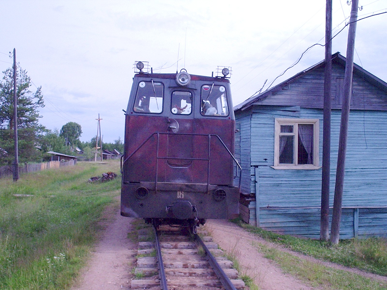 Зеленниковская узкоколейная железная дорога
  —  фотографии, сделанные в 2005 году (часть 1)