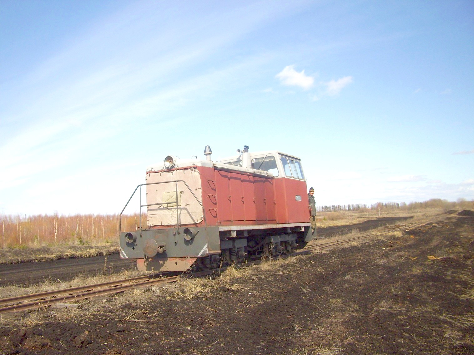 Узкоколейная  железная дорога Ронгинского торфопредприятия   —  фотографии, сделанные в 2011 году (часть 10)