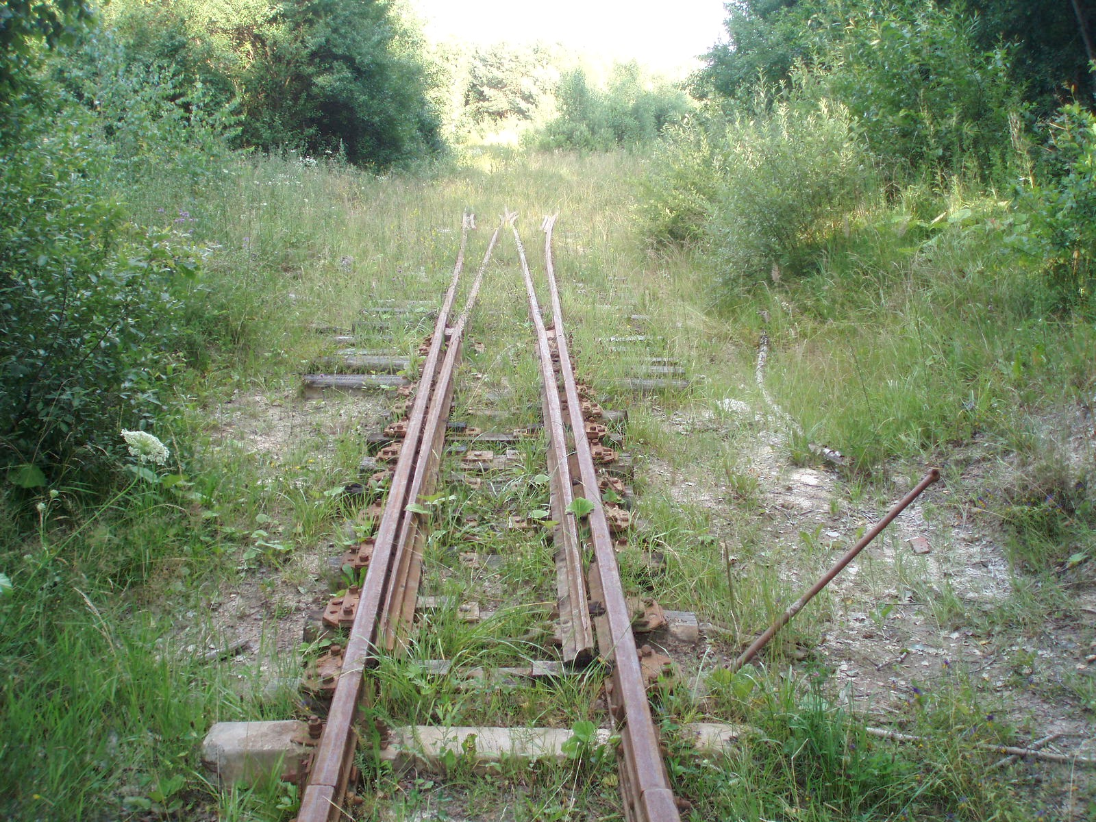 Узкоколейная железная дорога Майдан-Вильского комбината огнеупоров 
  —  фотографии, сделанные в 2007 году (часть 2)