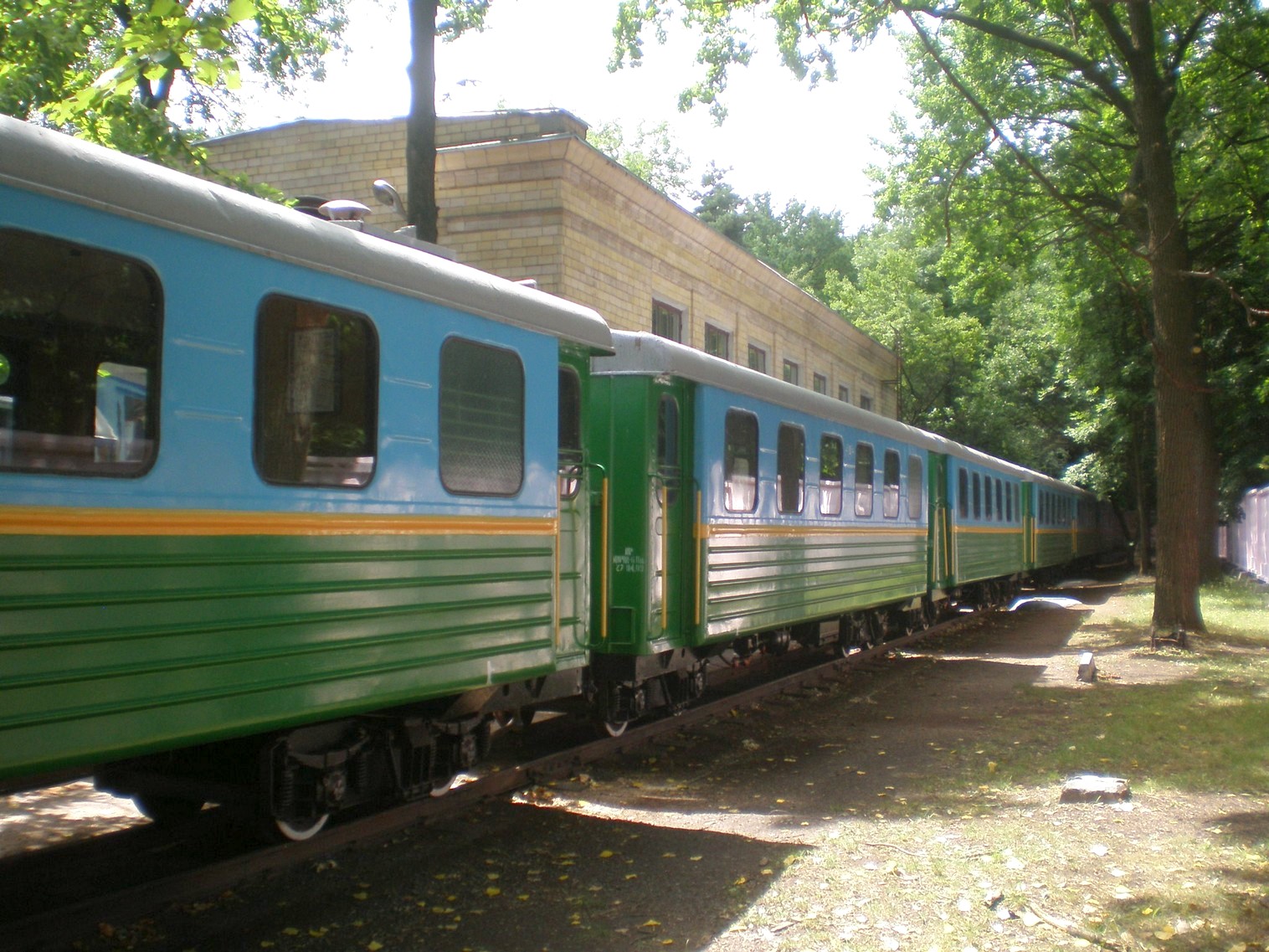 Малая Южная (Харьковская) детская железная дорога  
  —  фотографии, сделанные в 2009 году (часть 9)