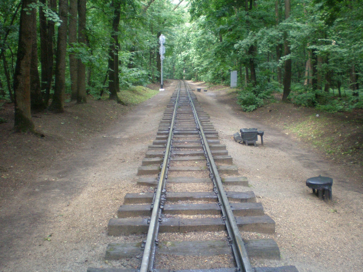 Малая Южная (Харьковская) детская железная дорога  
  —  фотографии, сделанные в 2009 году (часть 2)