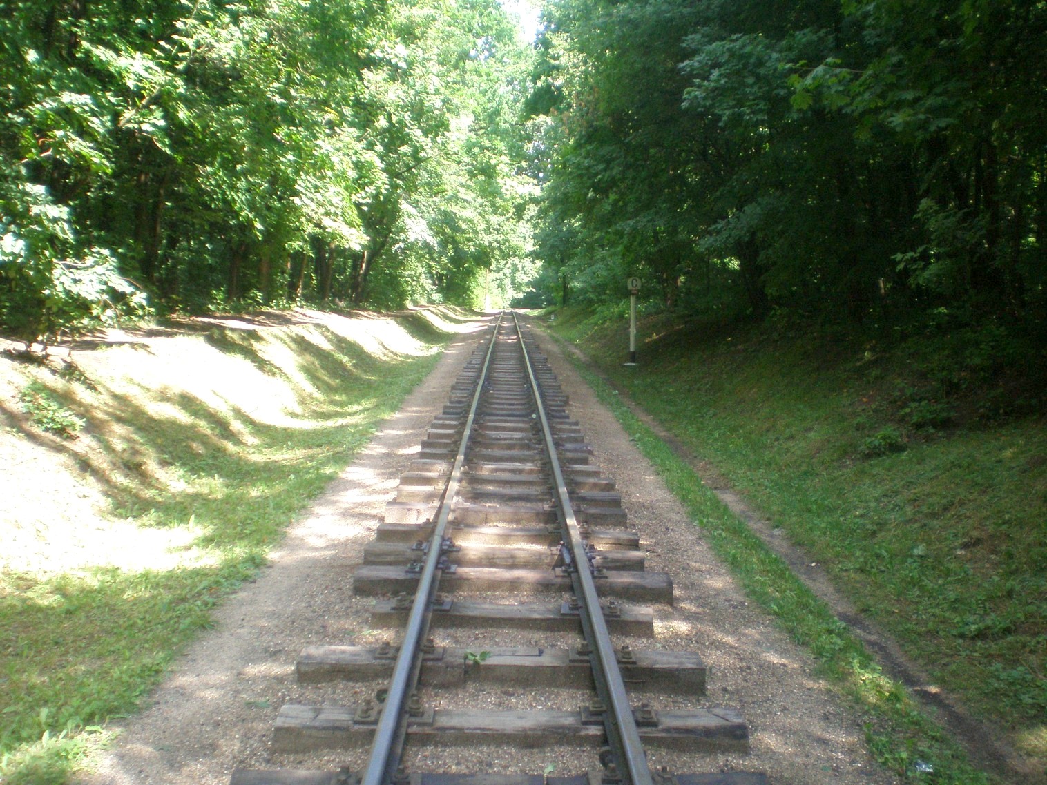 Малая Южная (Харьковская) детская железная дорога  
  —  фотографии, сделанные в 2009 году (часть 4)