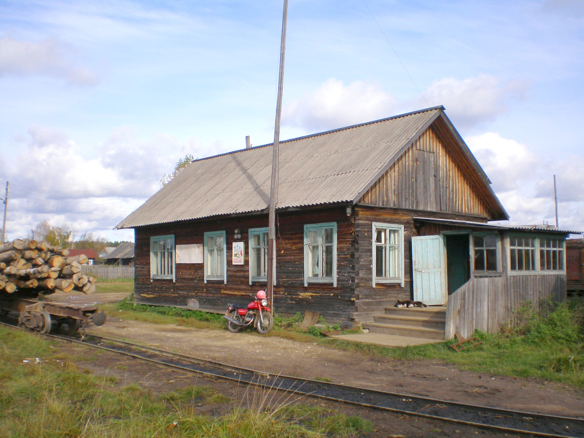 Пинюгская узкоколейная железная дорога  —  фотографии, сделанные в 2007 году (часть 2)