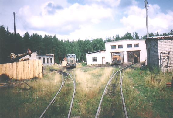 Пинюгская узкоколейная железная дорога  —  фотографии, сделанные в 2004 году