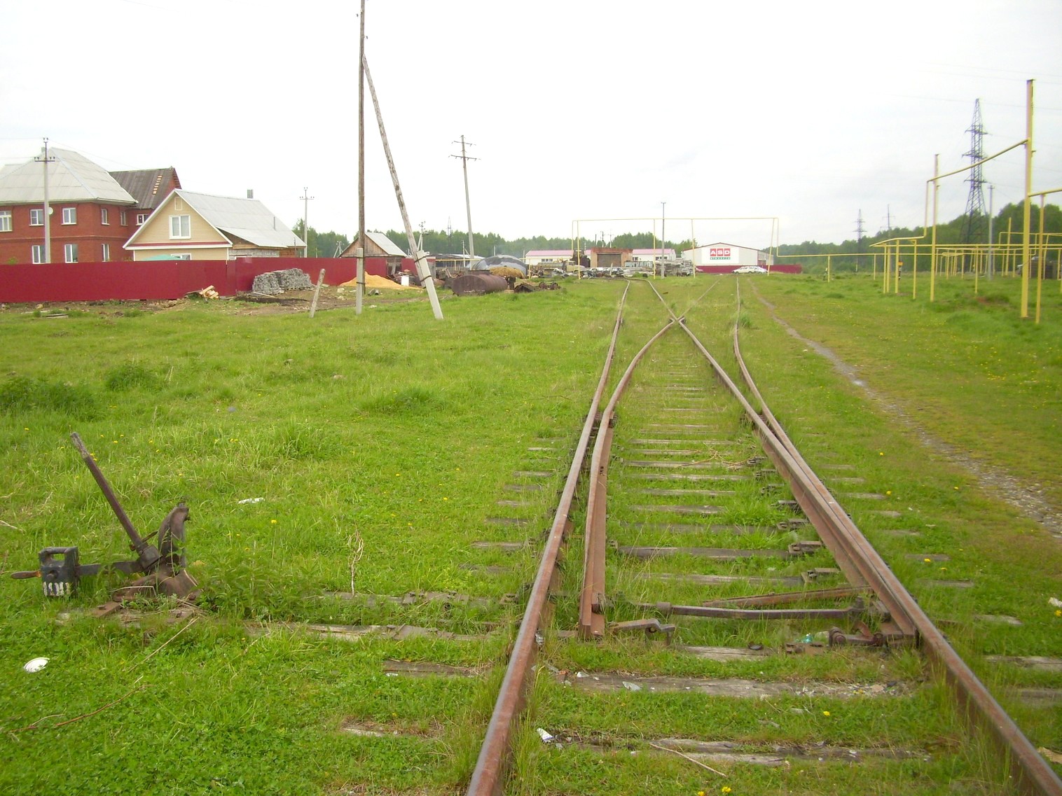 Железнодорожная линия предприятия железнодорожного транспорта завода «Уралмаш»  —  фотографии, сделанные в 2010 году (часть 21)