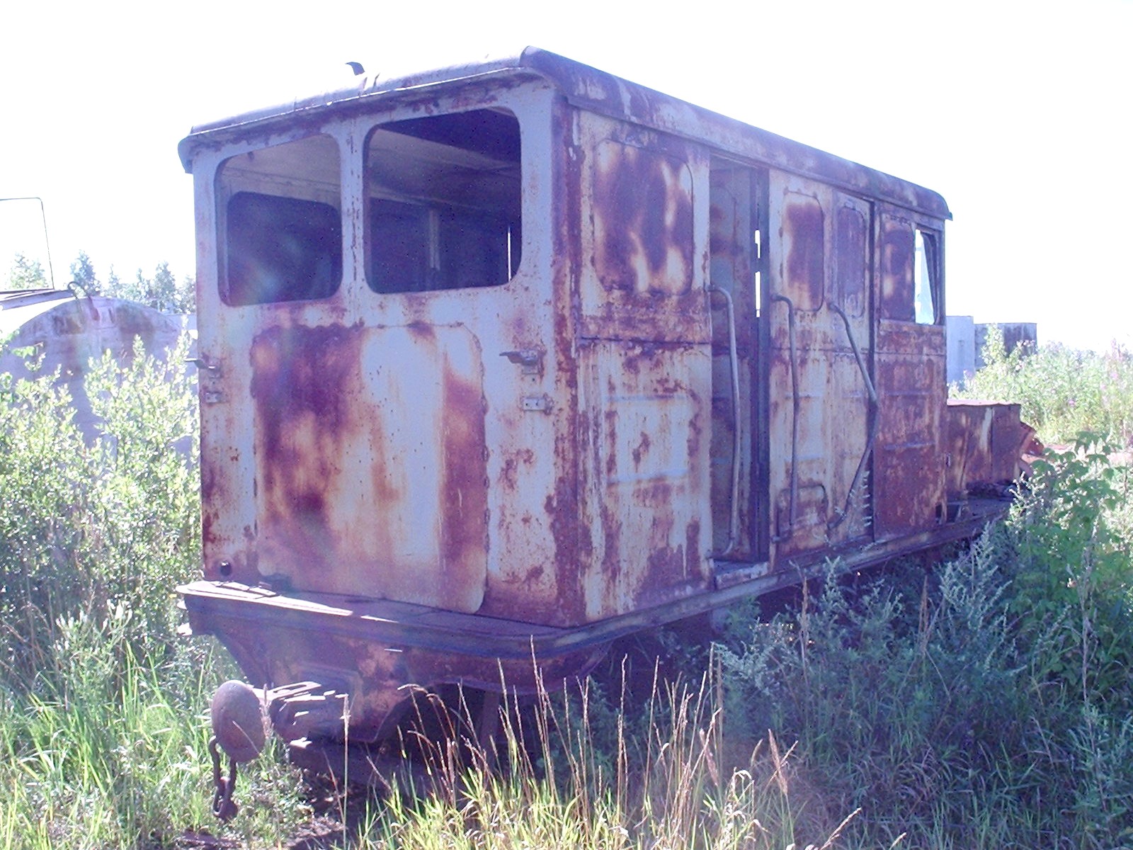 Узкоколейная железная дорога Васильевского предприятия промышленного железнодорожного транспорта  — фотографии, сделанные в 2005 году (часть 8)