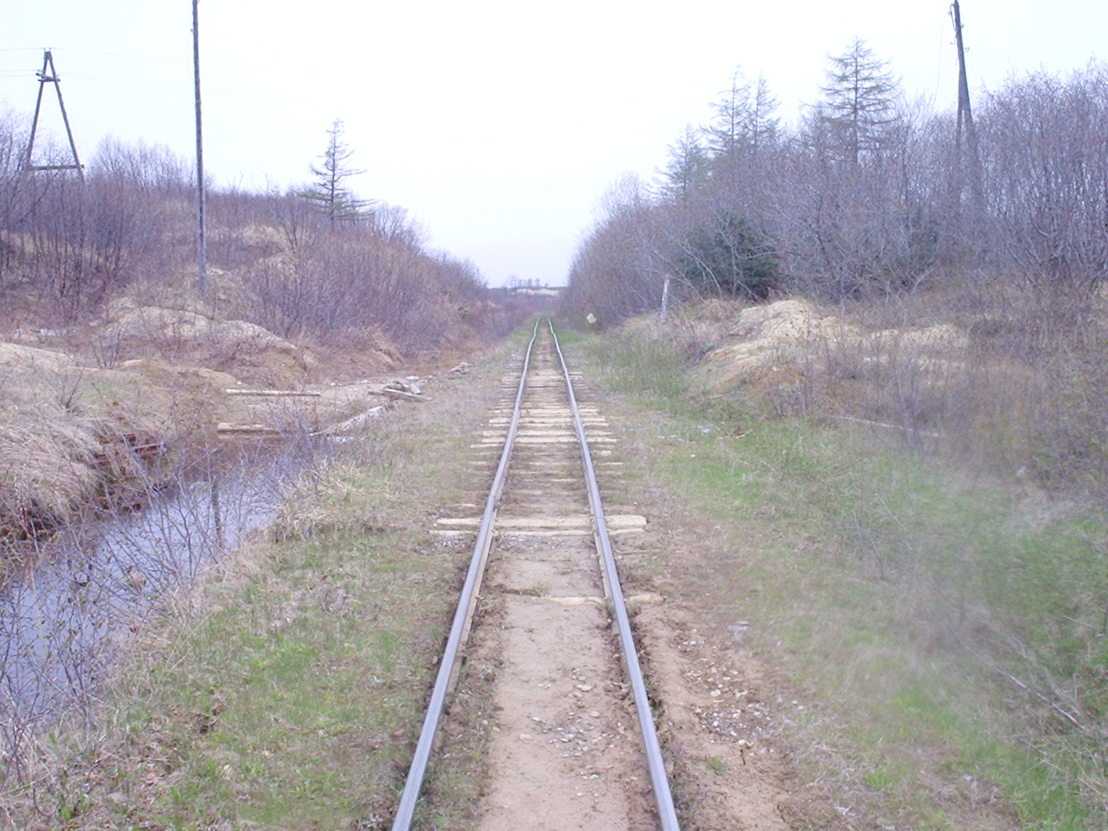 Узкоколейная железная дорога Оха — Ноглики — фотографии, сделанные в 2006 году (часть 10)