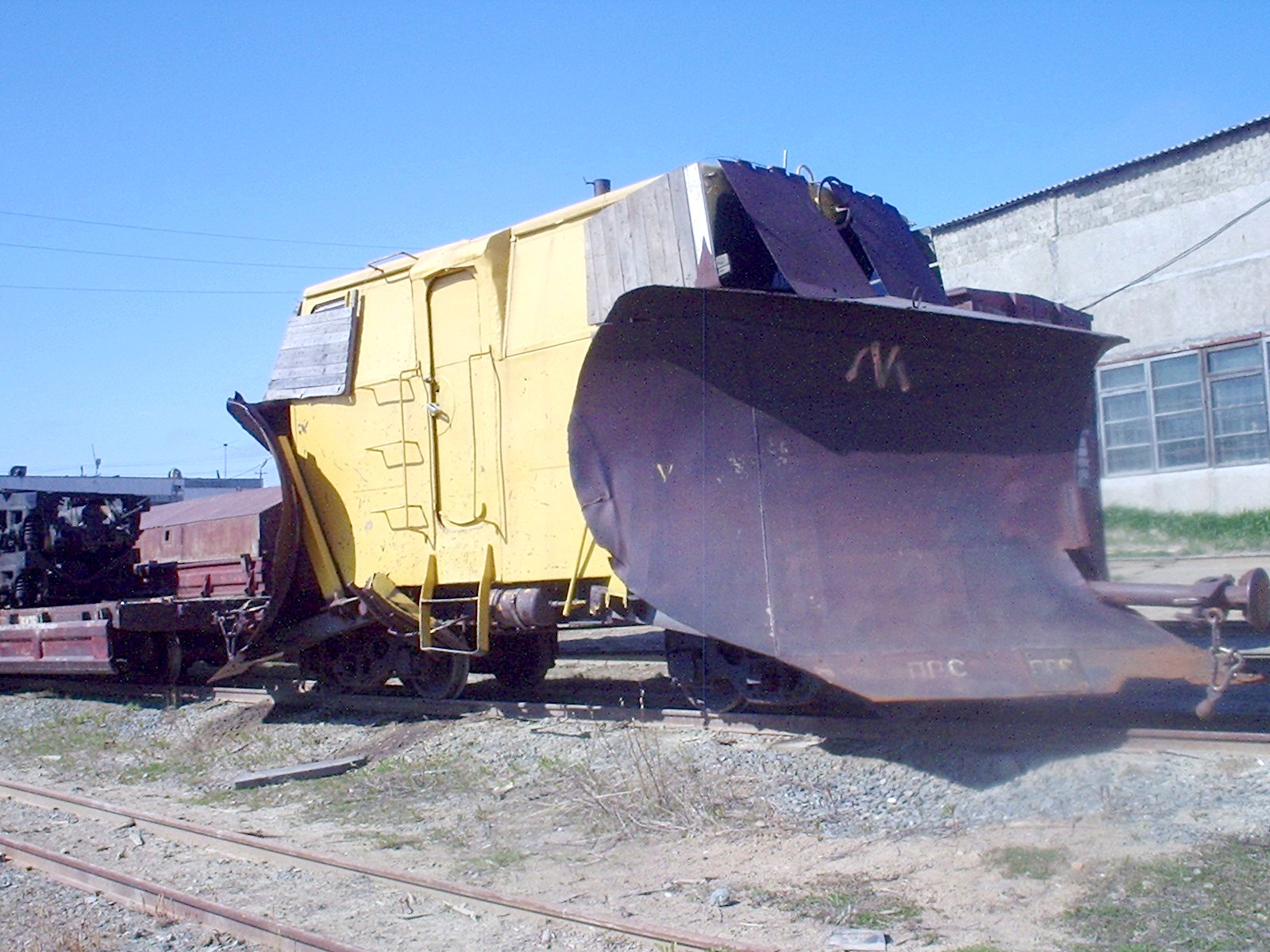 Узкоколейная железная дорога Оха — Ноглики - фотографии, сделанные в 2006 году (часть 13)