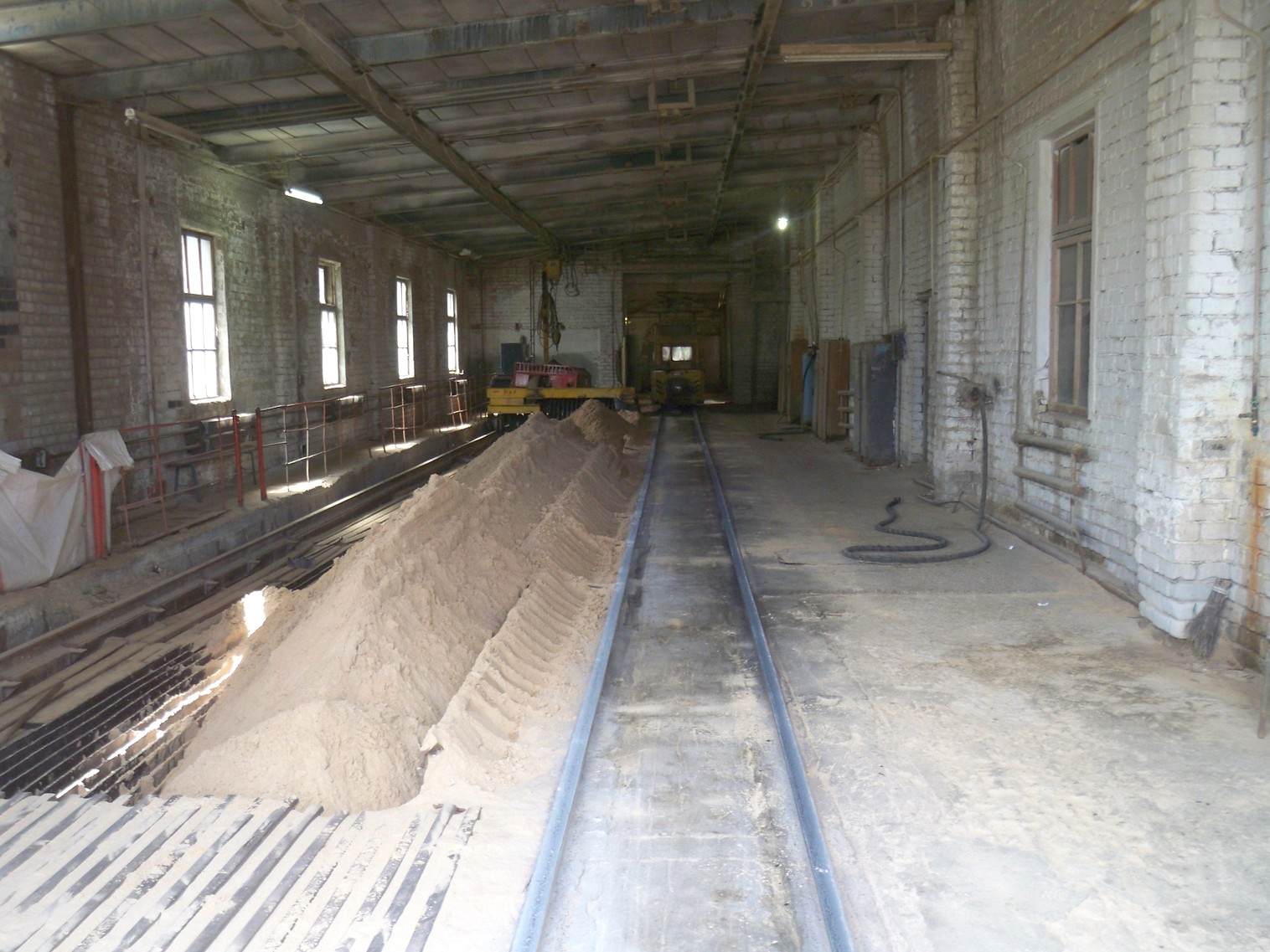 Узкоколейная железная дорога  Тверского комбината строительных материалов №2 — фотографии, сделанные в 2013 году (часть 2)