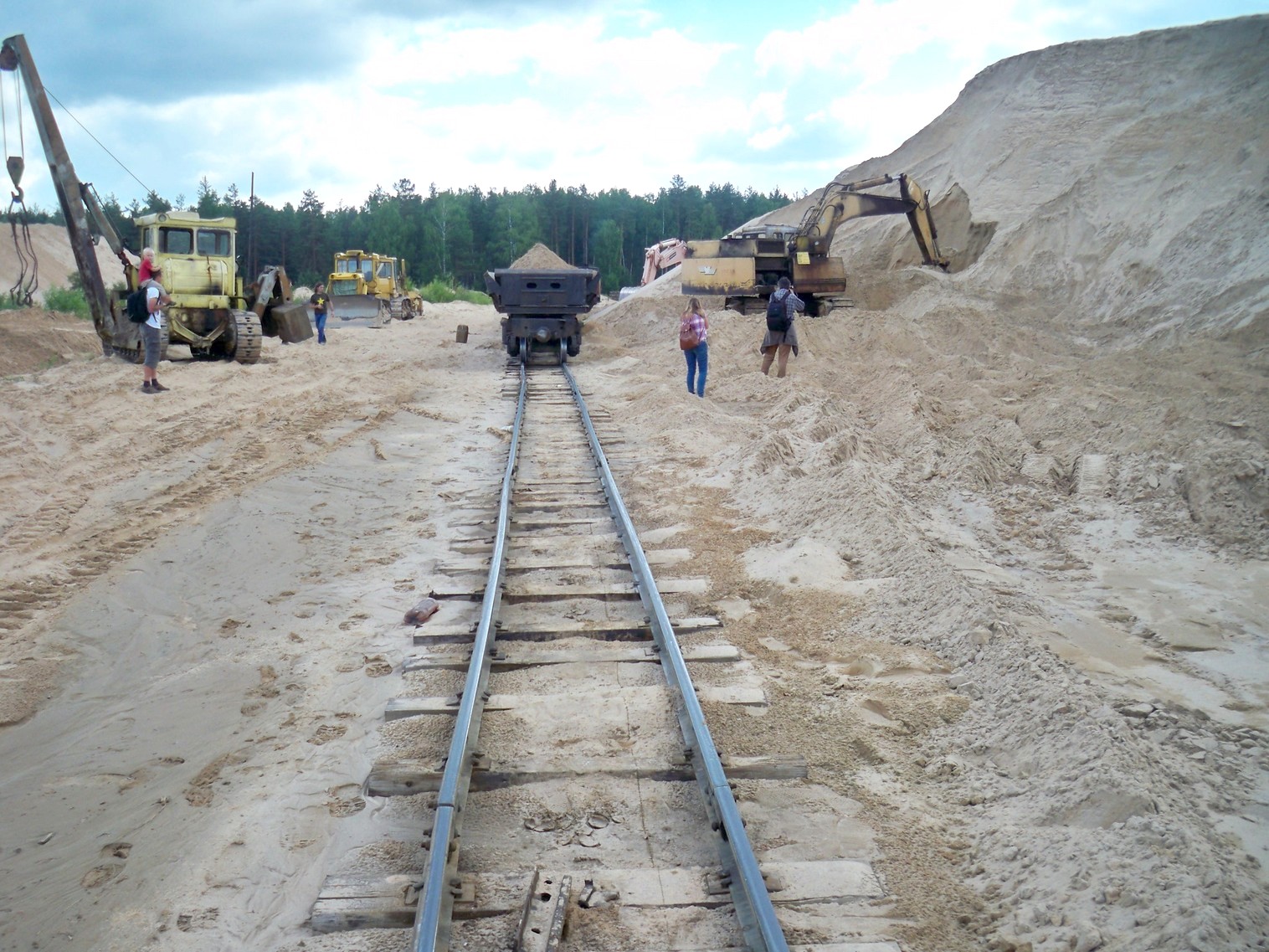 Узкоколейная железная дорога  Тверского комбината строительных материалов №2 — фотографии, сделанные в 2013 году (часть 3)