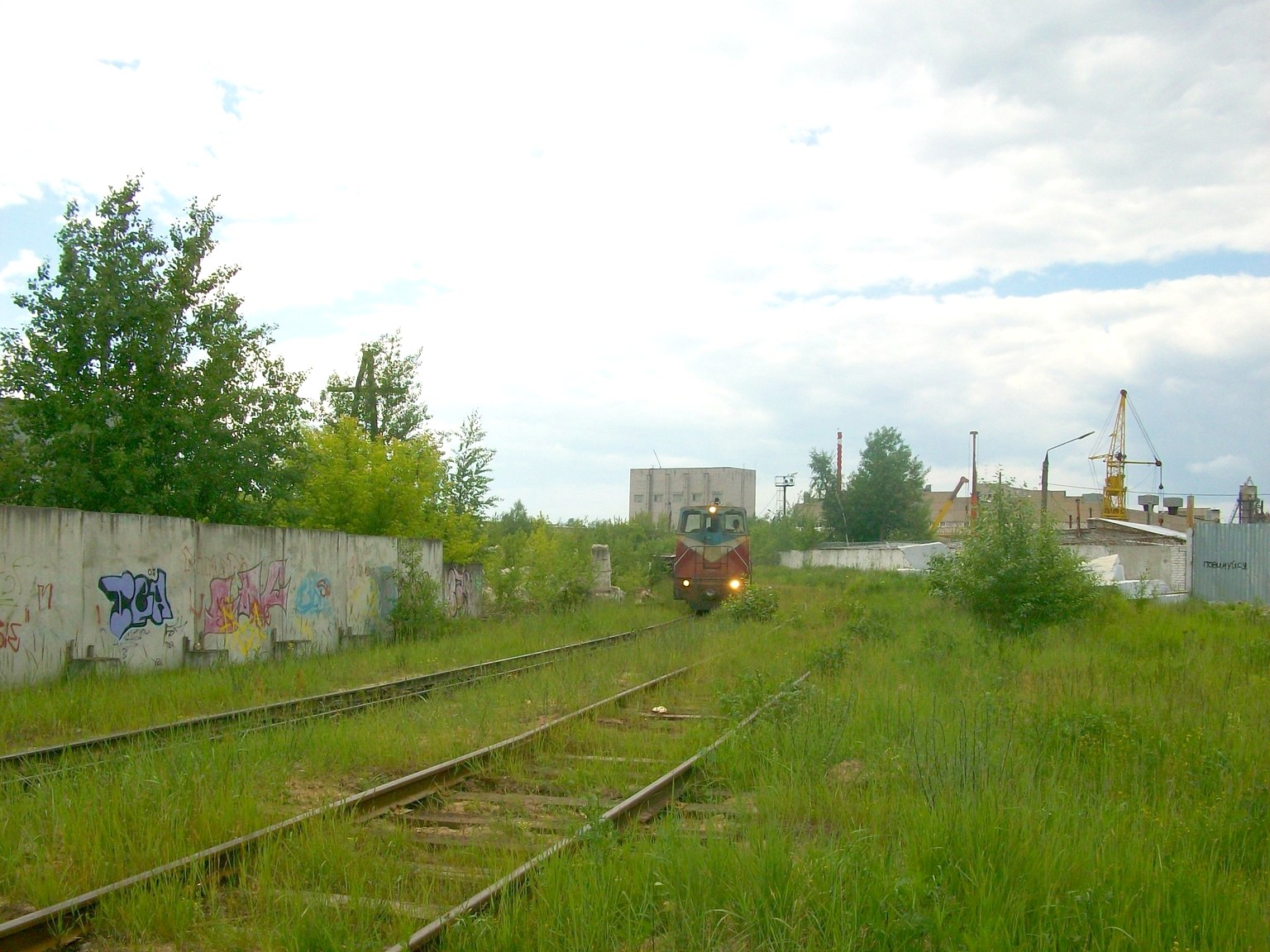 Узкоколейная железная дорога  Тверского комбината строительных материалов №2 — фотографии, сделанные в 2015 году (часть 6)