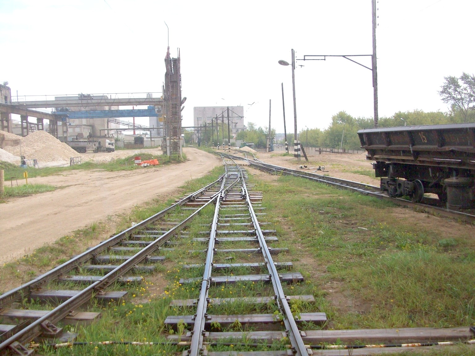 Узкоколейная железная дорога  Тверского комбината строительных материалов №2 — фотографии, сделанные в 2015 году (часть 8)