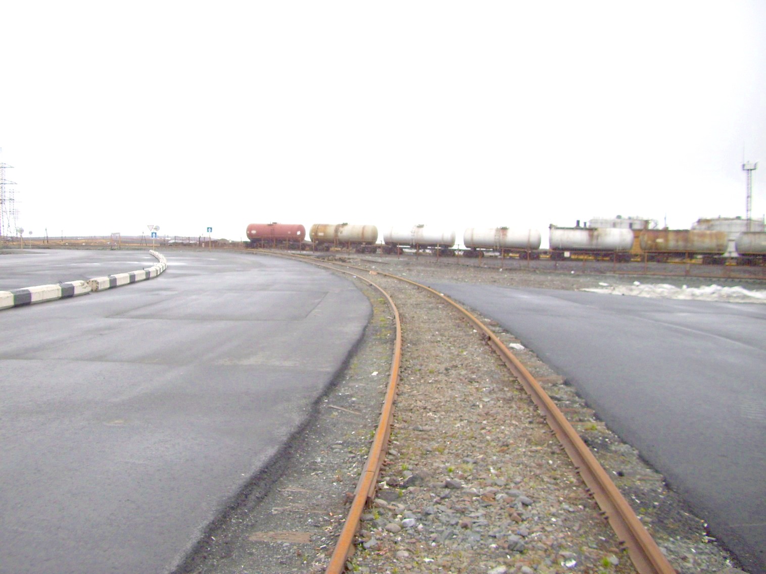 Норильская железная дорога 
  —  фотографии, сделанные в 2010 году (часть 1)