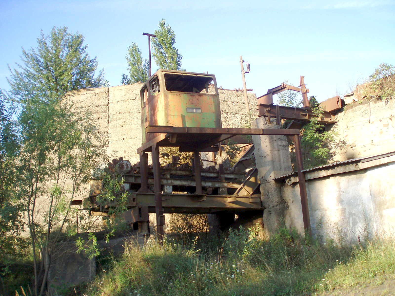 Узкоколейная железная дорога Берестовецкого карьера
  —  фотографии, сделанные в 2007 году (часть 11)