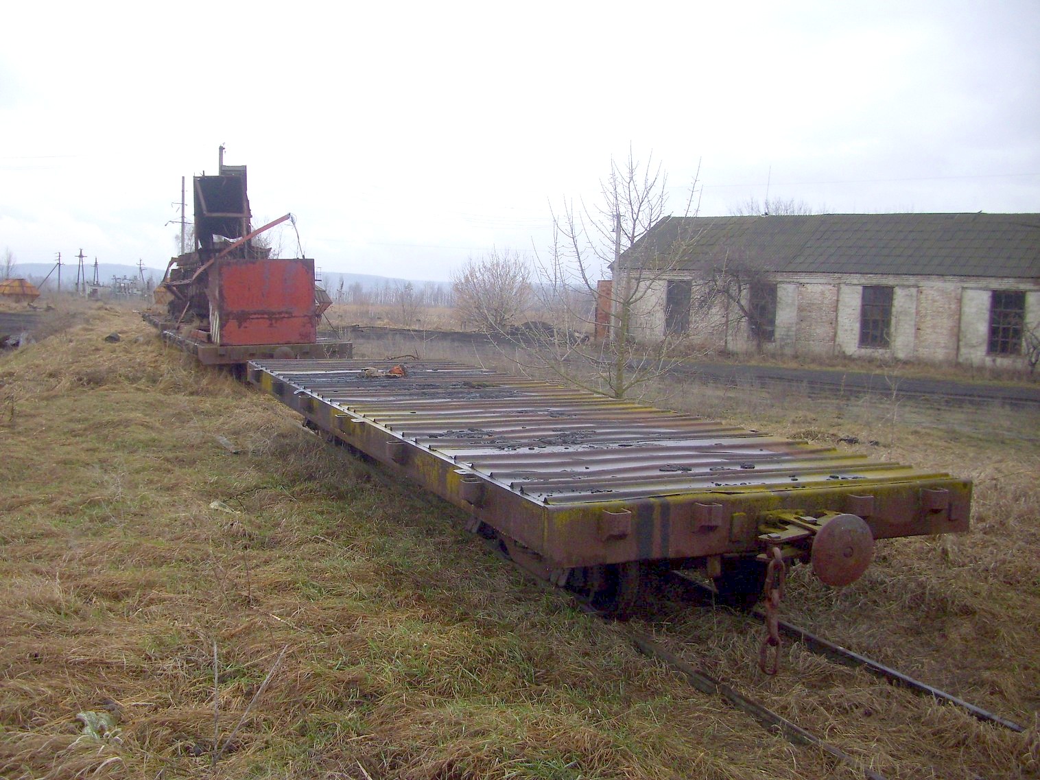 Узкоколейная железная дорога Ирдынского торфобрикетного завода
  —  фотографии, сделанные в 2012 году (часть 3)