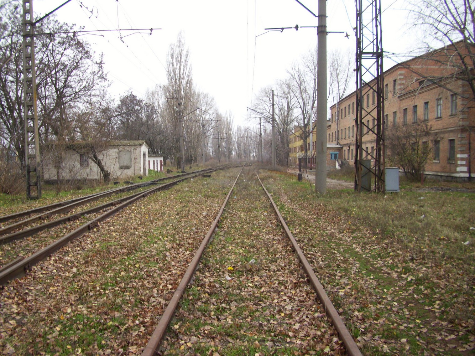 Железнодорожные линии Орджоникидзевского горно-обогатительного комбината 
  —  фотографии, сделанные в 2010 году (часть 5)