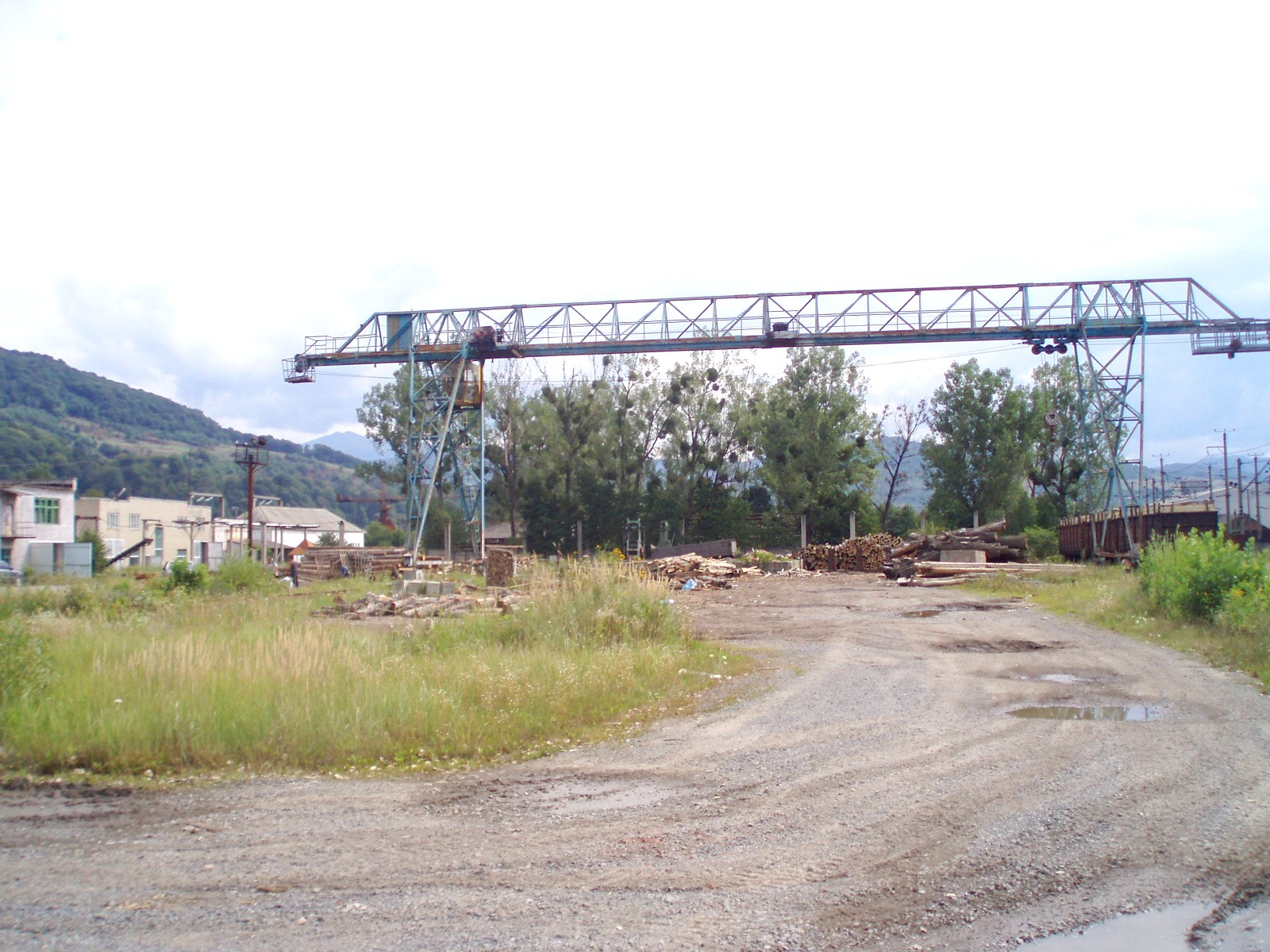 Узкоколейная железная дорога Свалявского лесохимического комбината
  —  фотографии, сделанные в 2007 году