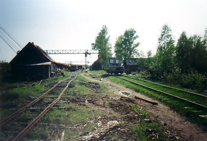 Тупиковская узкоколейная железная дорога   — фотографии, сделанные в 2003 году