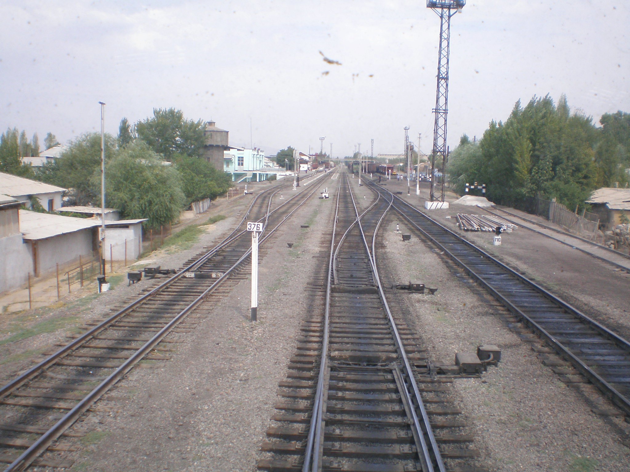 Железнодорожная линия Карасу — Джалал-Абад  —  Кок-Янгак  —  фотографии, сделанные в 2008 году (часть 1)