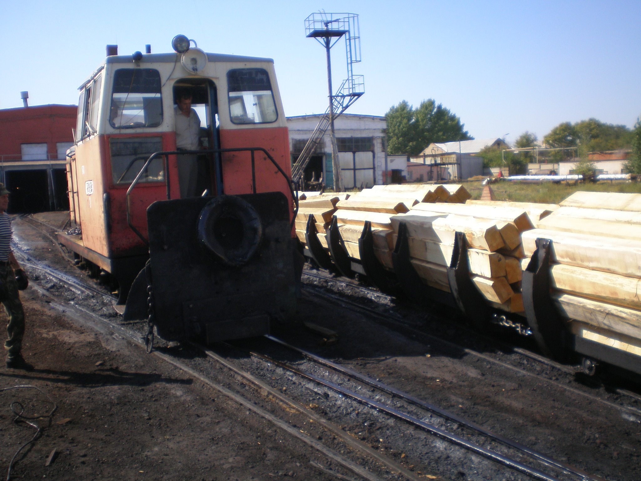 Узкоколейная железная дорога Оренбургского шпалопропиточного завода  —  фотографии, сделанные в 2008 году (часть 4)