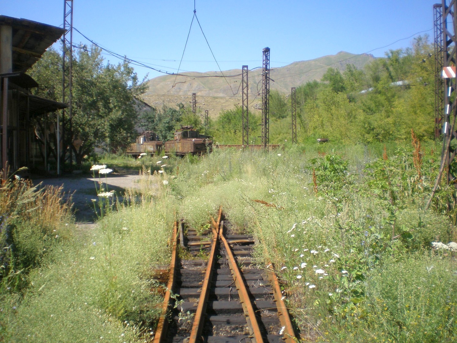 Горная узкоколейная железная дорога Текелийского свинцово-цинкового комбината — фотографии, сделанные в 2009 году (часть 6)