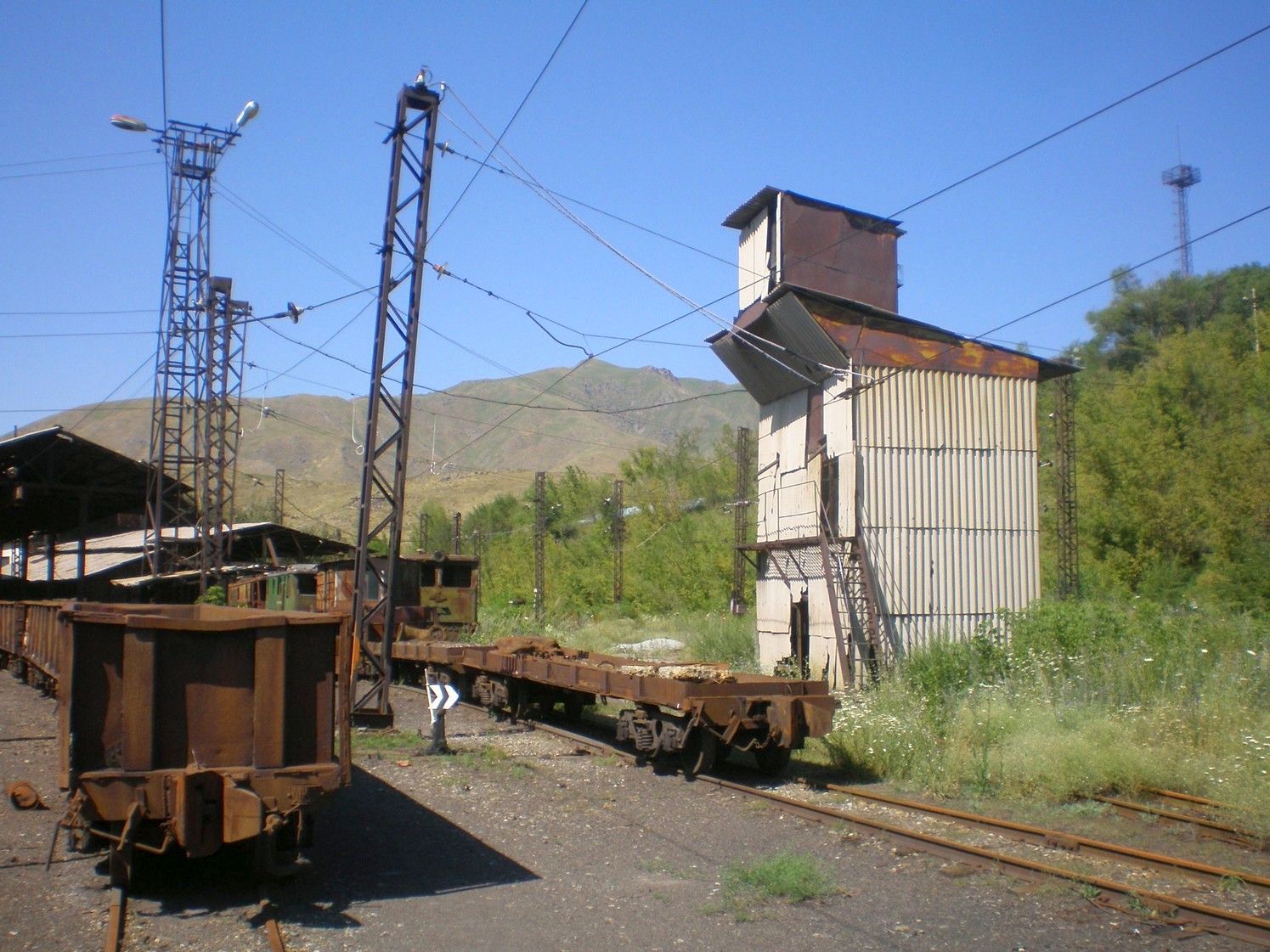 Горная узкоколейная железная дорога Текелийского свинцово-цинкового комбината — фотографии, сделанные в 2009 году (часть 7)