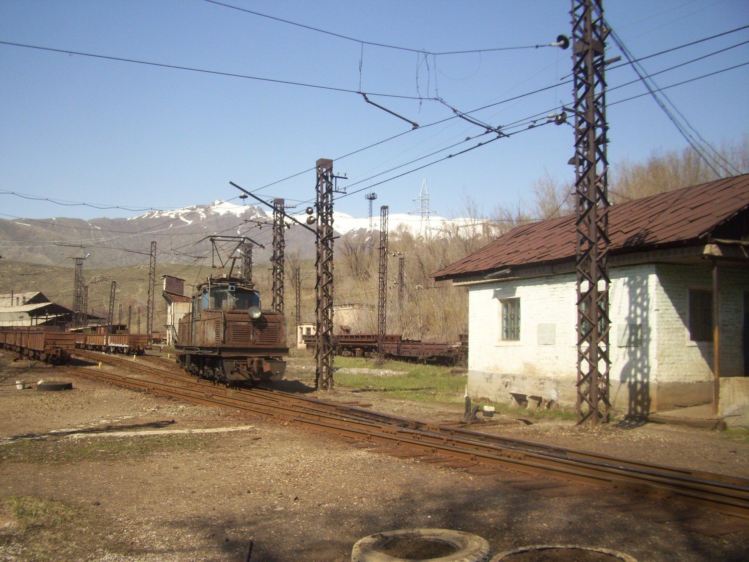 Горная узкоколейная железная дорога Текелийского свинцово-цинкового комбината — фотографии, сделанные в 2010 году (часть 5)