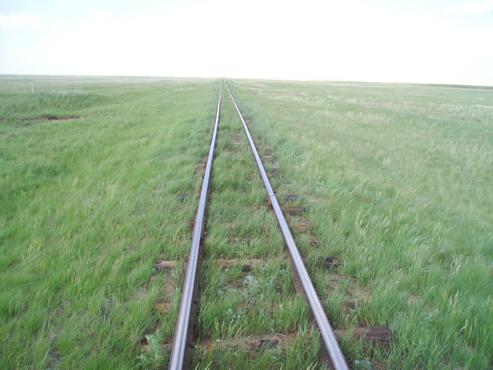 Узкоколейная железная дорога Атбасар  —  Шантобе  —  фотографии, сделанные в 2007 году (часть 14)