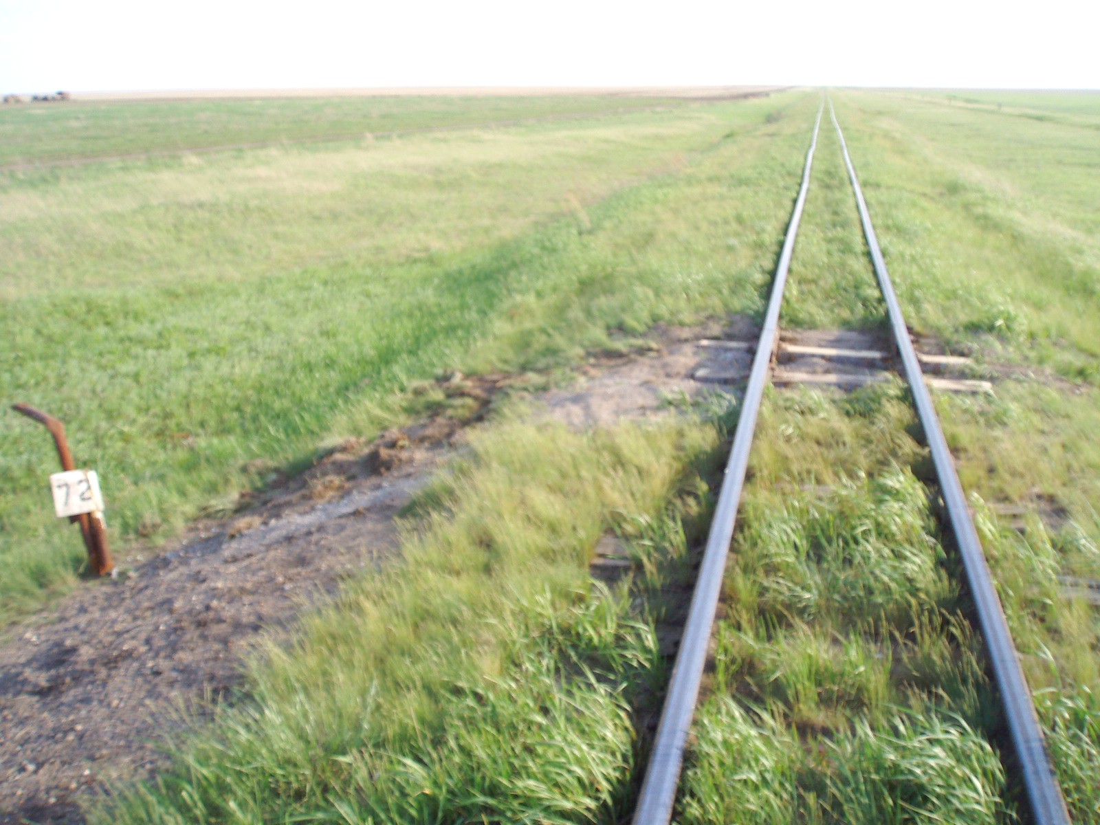 Узкоколейная железная дорога Атбасар  —  Шантобе  —  фотографии, сделанные в 2007 году (часть 16)