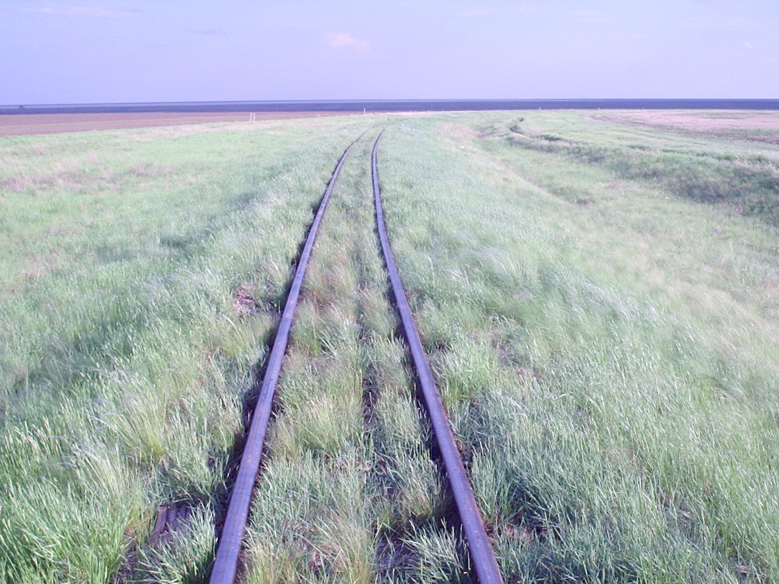 Узкоколейная железная дорога Атбасар  —  Шантобе  —  фотографии, сделанные в 2007 году (часть 27)