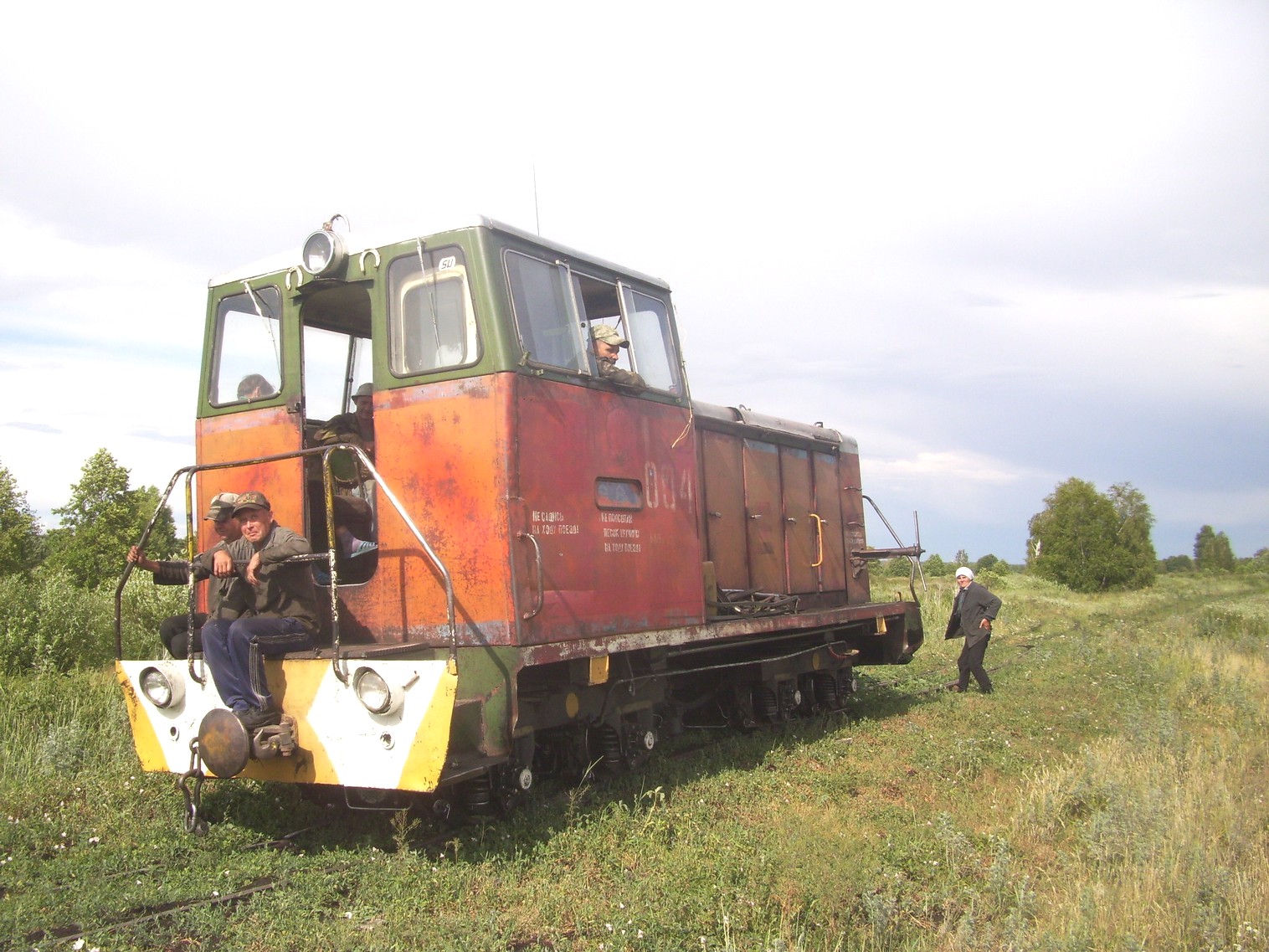 Узкоколейная железная дорога Ирванцевского торфобрикетного завода
  —  фотографии, сделанные в 2011 году (часть 4)