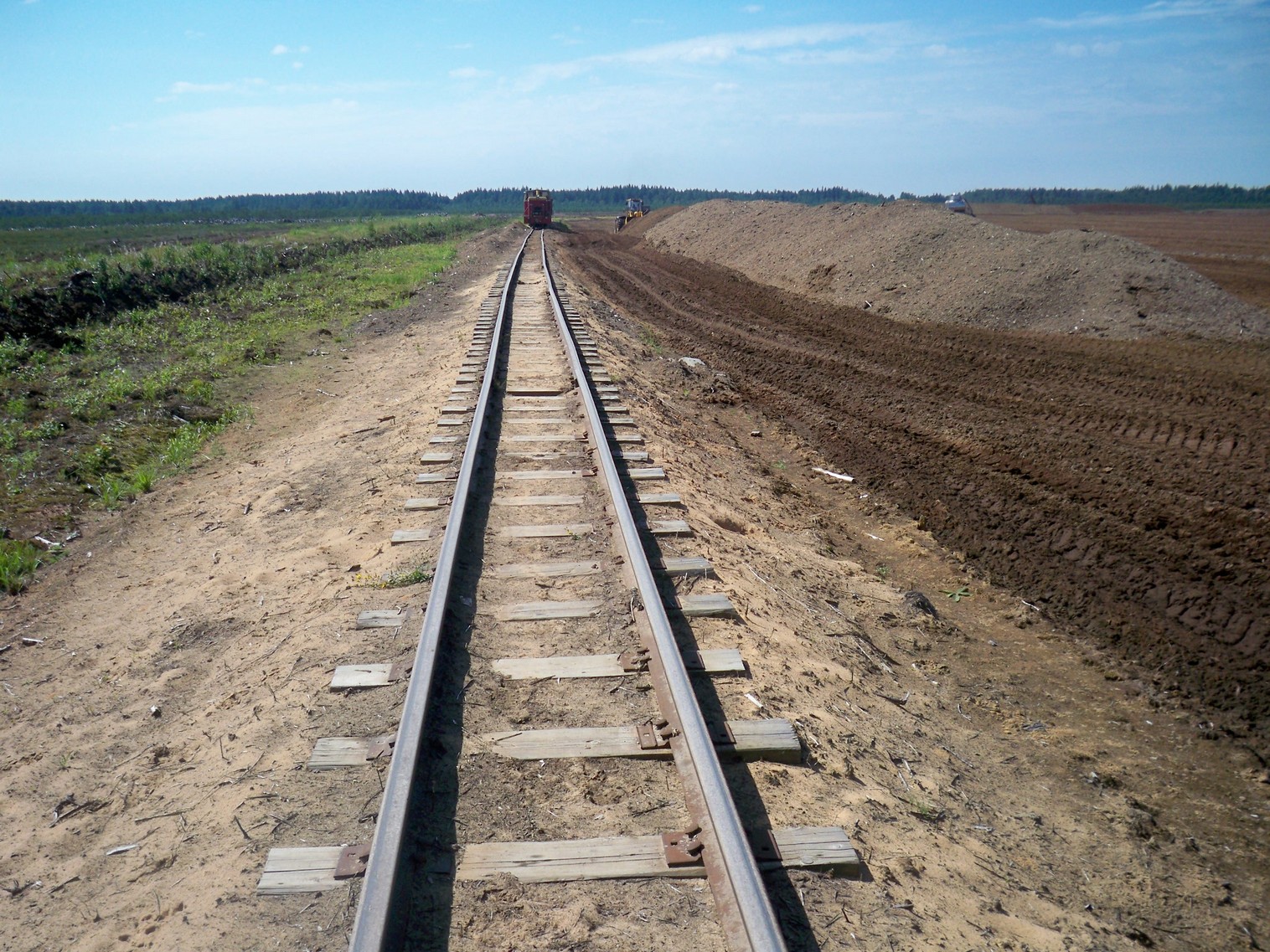 Узкоколейная железная дорога торфопредприятия имени Даумана
  —  фотографии, сделанные в 2013 году (часть 6)