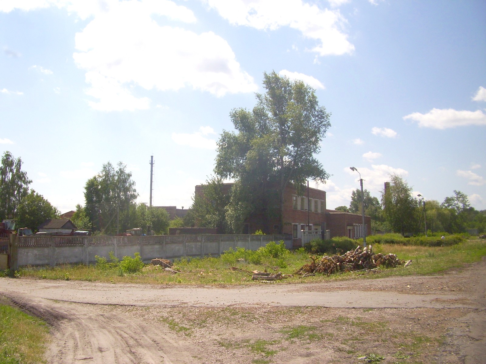 Узкоколейная железная дорога Смолинского торфобрикетного завода
  —  фотографии, сделанные в 2011 году (часть 1)