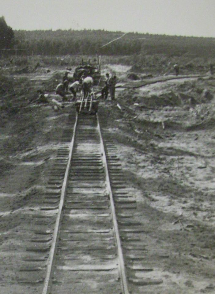 Узкоколейная железная дорога Орловского торфопредприятия   —  исторические фотографии