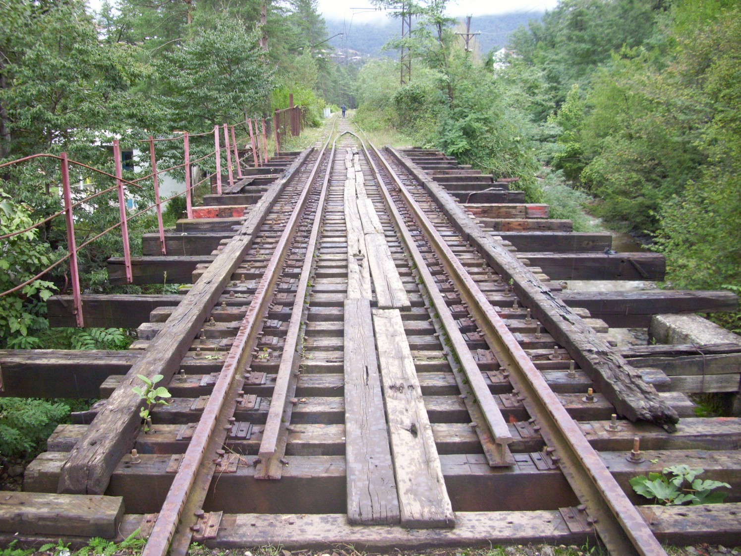 Железнодорожная линия  Риони — Кутаиси I — Ткибули  —  фотографии, сделанные в 2010 году (часть 2)