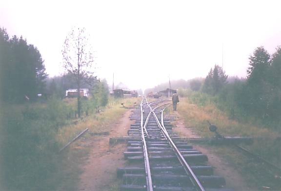 Заозерская узкоколейная железная дорога — фотографии, сделанные в 2004 году