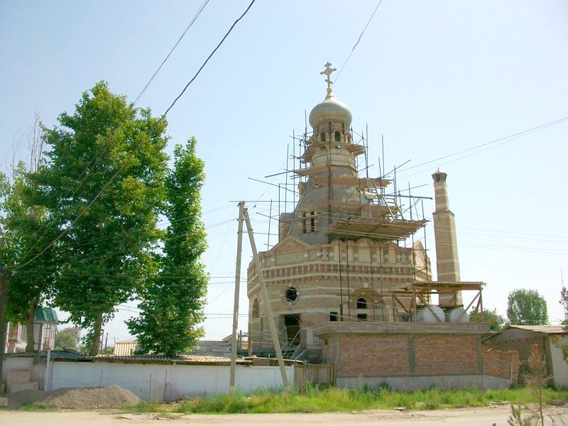 Погода в кургантюбе. Храм в Курган Тюбе. Церковь в Курган Тюбе Таджикистан. Католическая Церковь Курган Тюбе. Фото Церковь в город Курган-Тюбе.